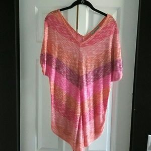 two-one-two new york Tops - 212 NewYork Women VNeck and Hem Top Size XL two-one-two new york Tops - 212 NewYork Women VNeck and Hem Top Size XL